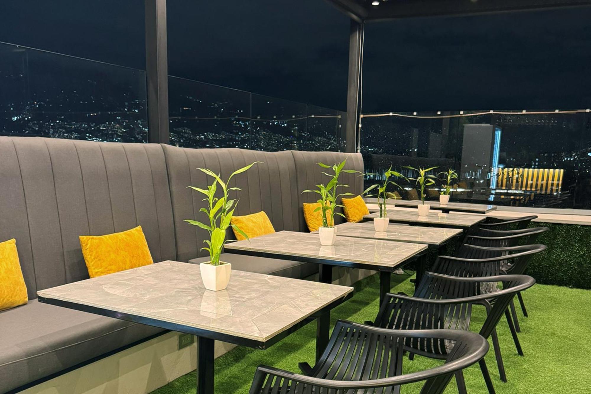 4 Sur Hotel 麦德林 外观 照片