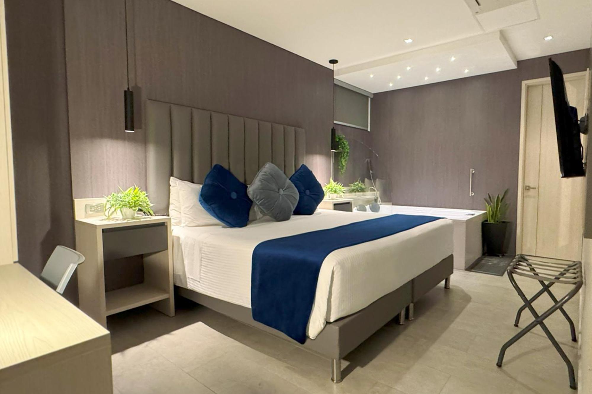 4 Sur Hotel 麦德林 外观 照片